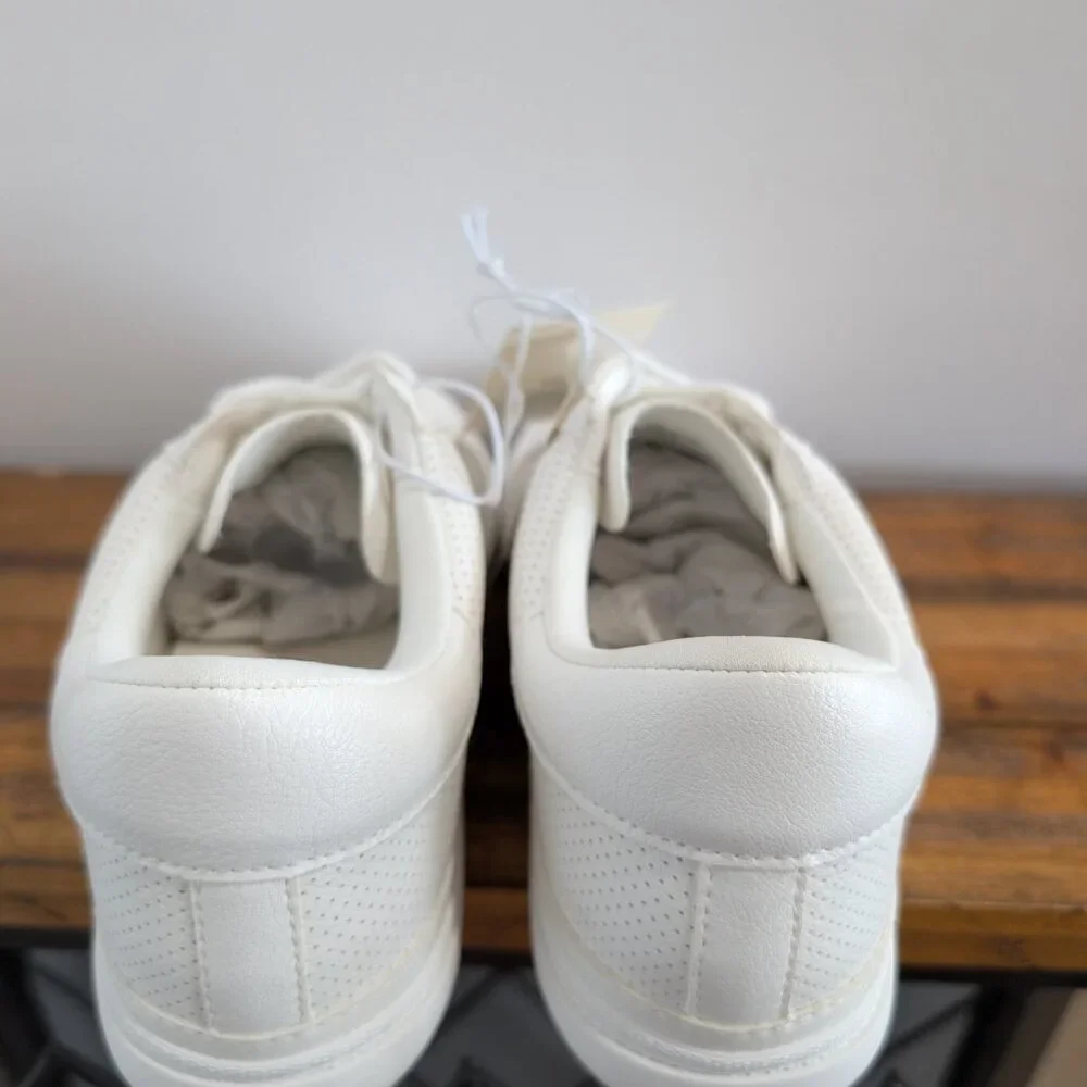 NWT a new day white sneakers 7.5 - Picture 5 of 6